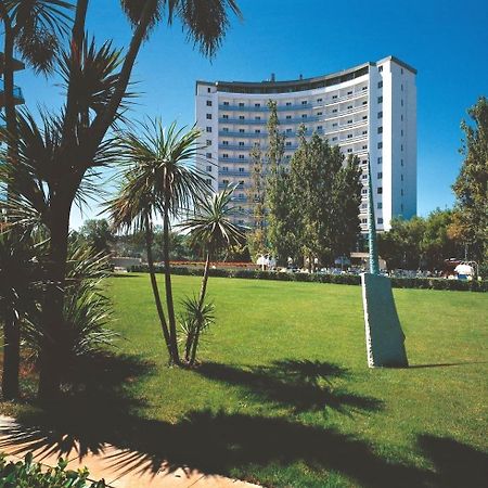 Hotel President Silvi Marina Luaran gambar