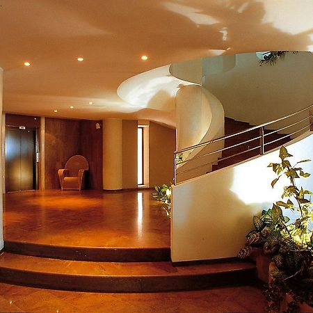 Hotel President Silvi Marina Luaran gambar