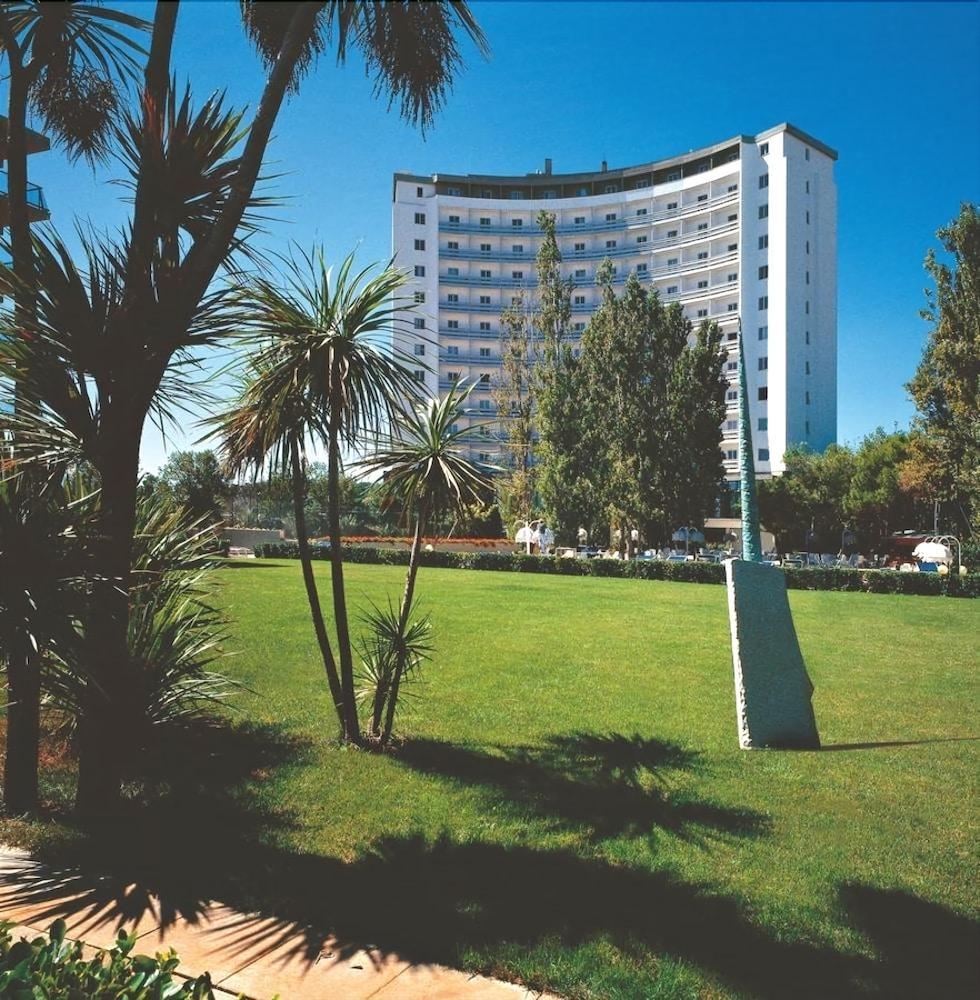 Hotel President Silvi Marina Luaran gambar